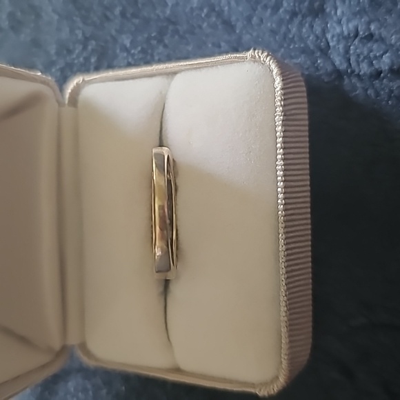 Vintage rare solid 10k gold diamond wedding band ring - Picture 7 of 9